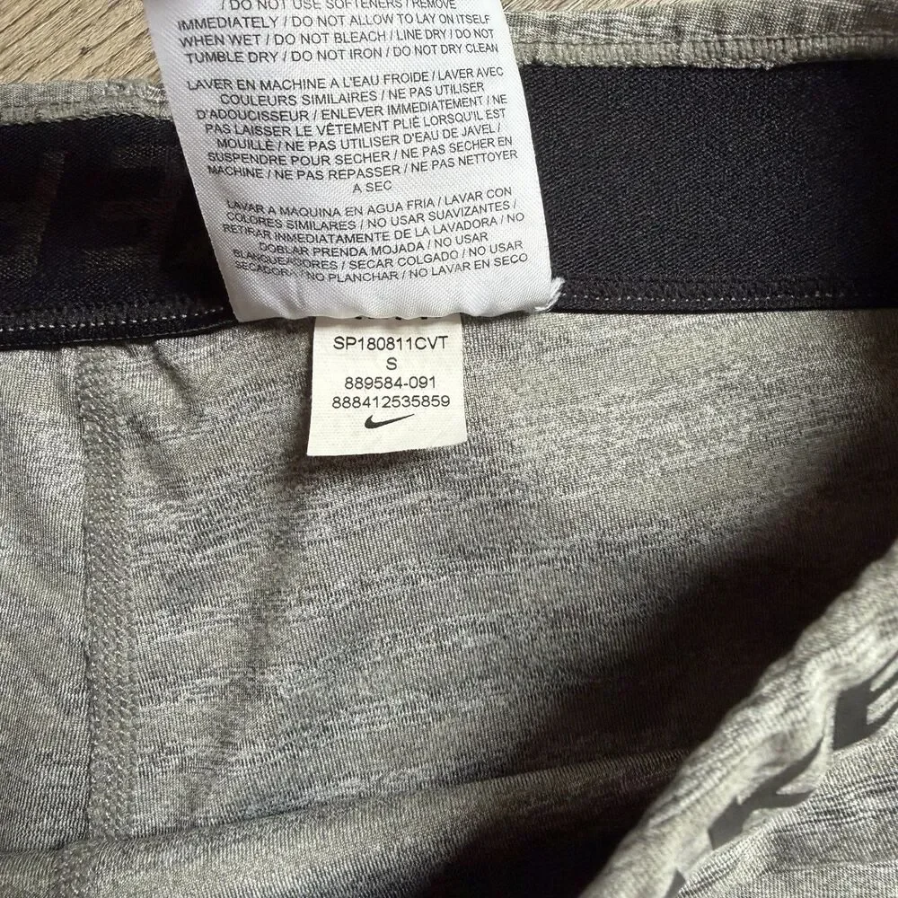 Nike Pro Women’s Small Gray Dri-FIT 3